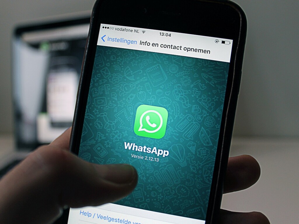 Marca: como fortalecer a sua com o uso do WhatsApp? - Socialmaker